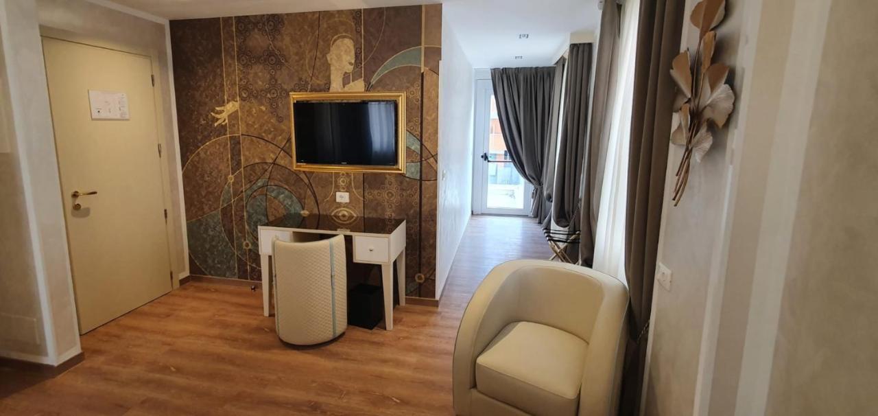 Amsterdam Suite Hotel & Spa Rimini Kültér fotó